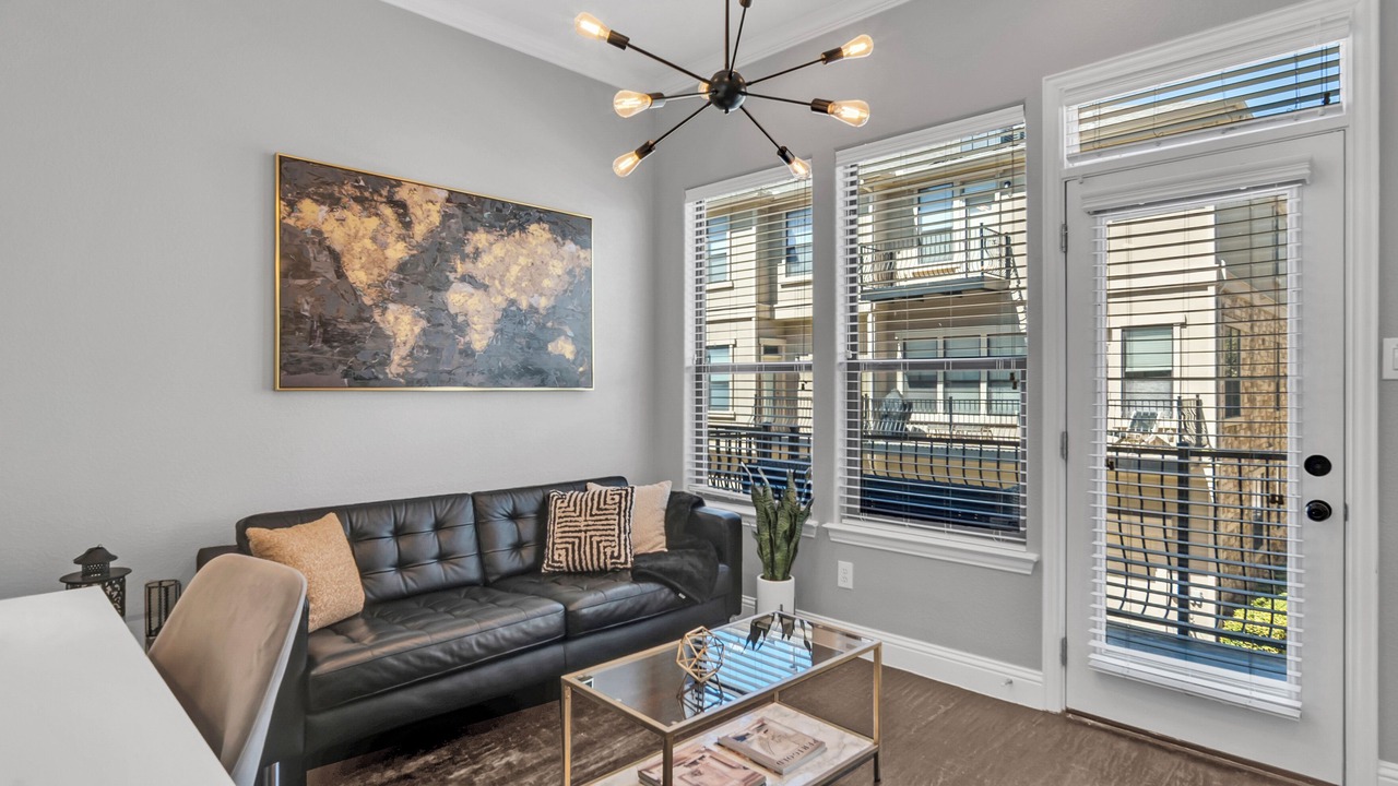 Photo of Livingroom in Legacy Park