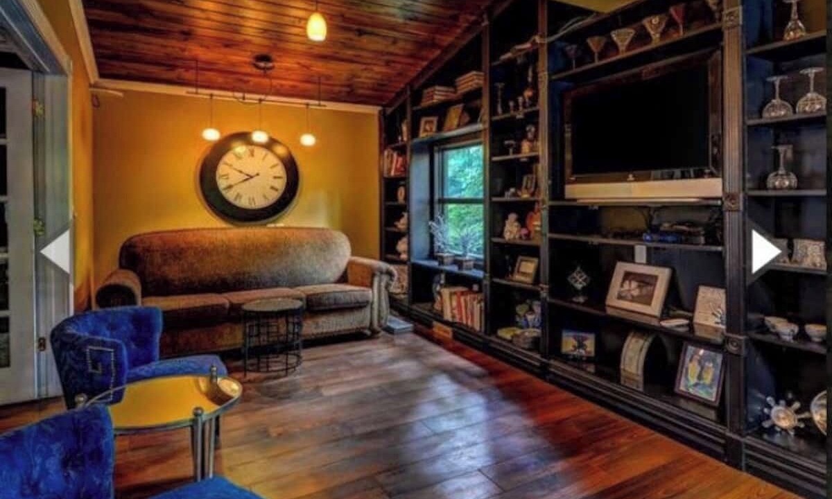 Photo of Livingroom in Eagle River