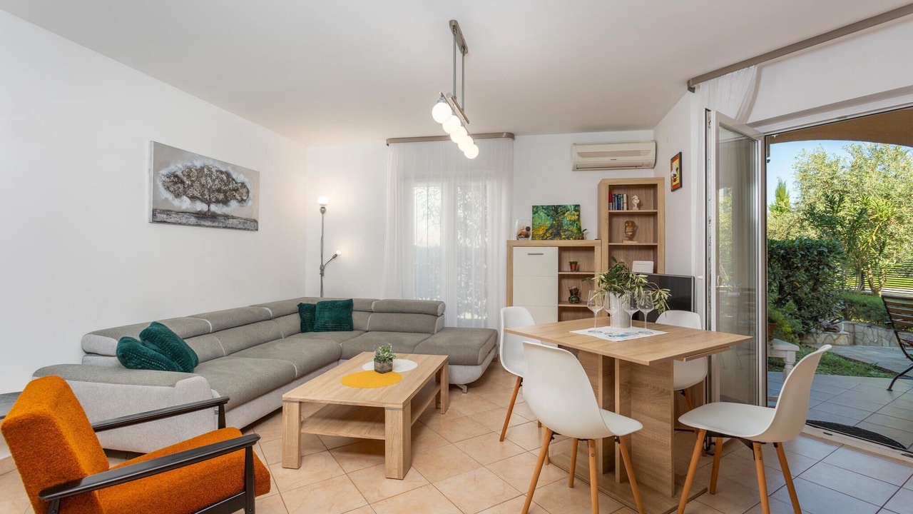 Photo of Bedroom in Vantacici