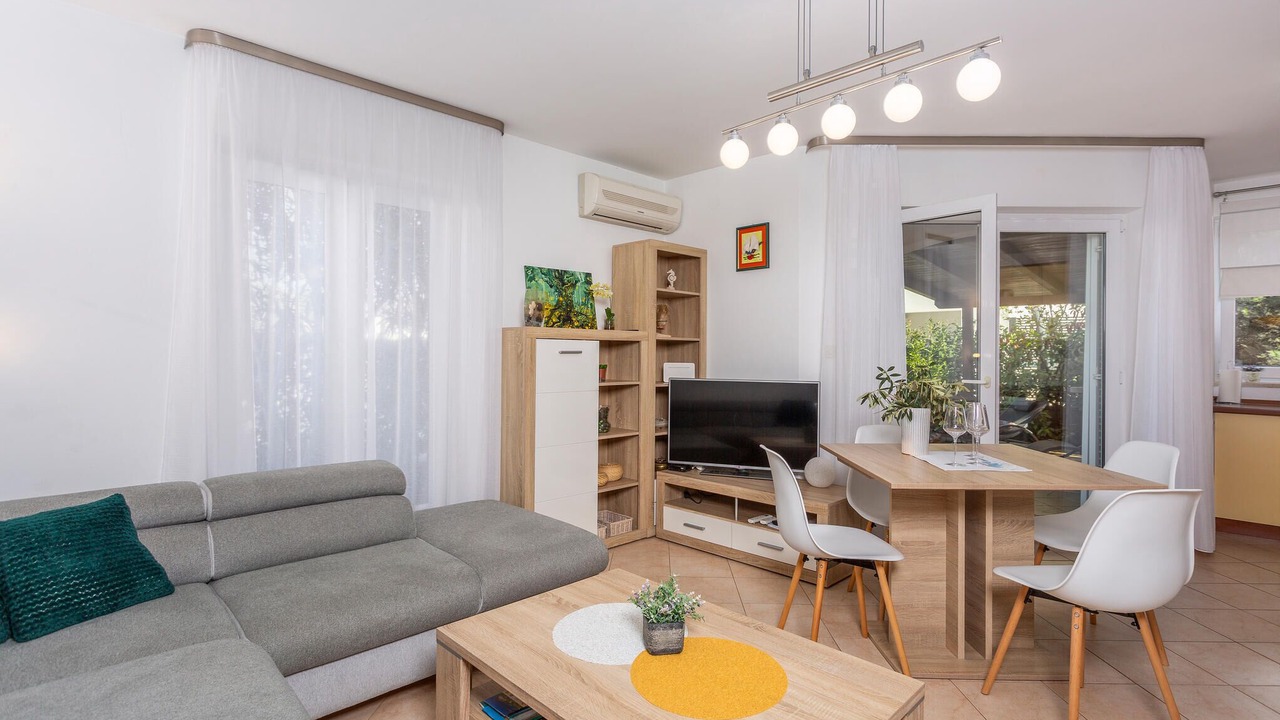 Photo of Bedroom in Vantacici