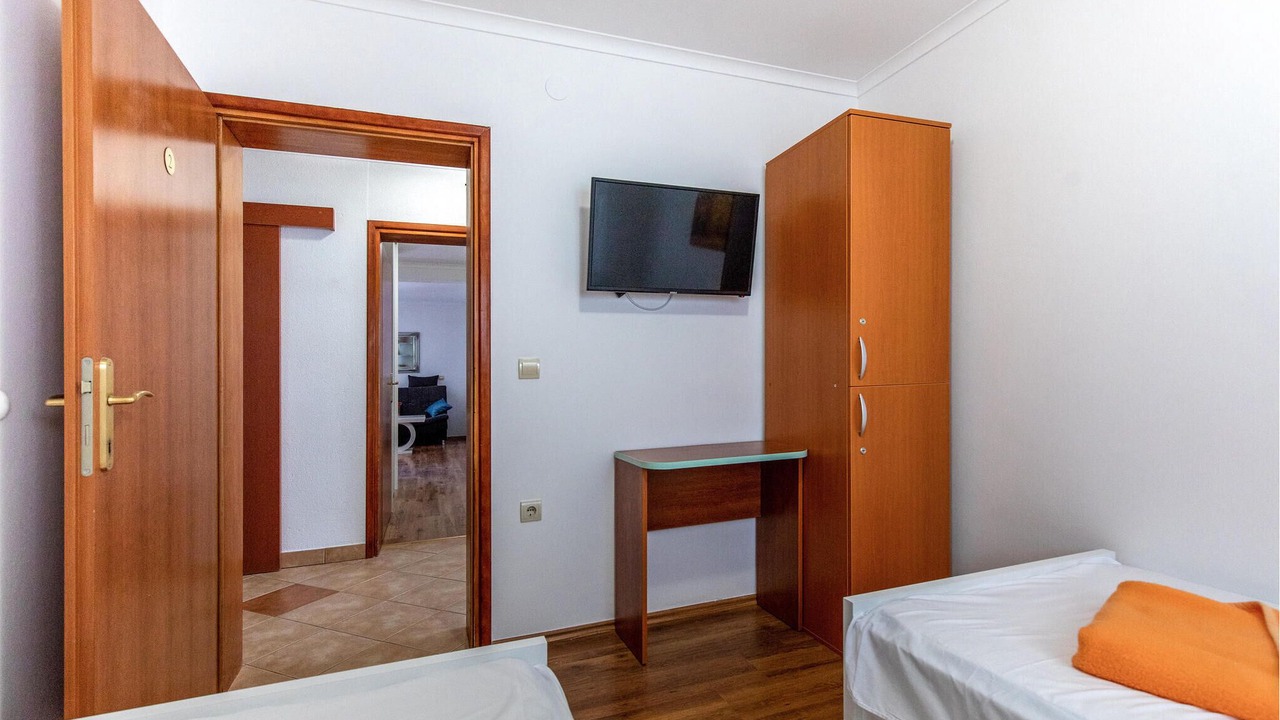 Photo of Others in Ploce