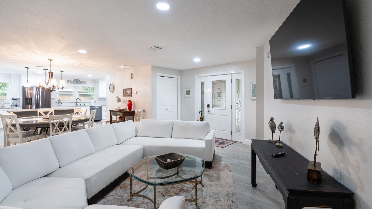 Photo of Livingroom in Tarpon Springs
