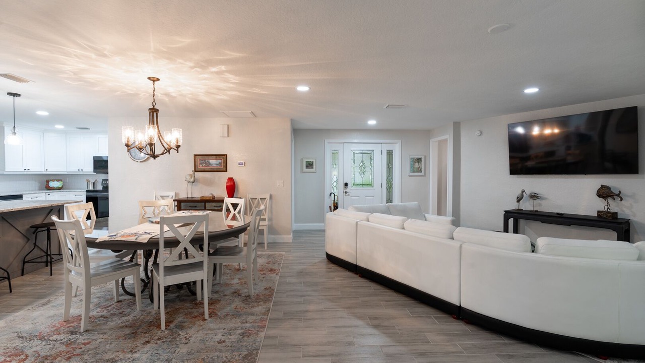 Photo of Bedroom in Tarpon Springs