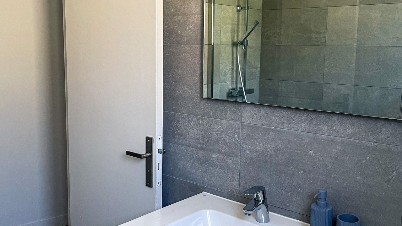 Photo of Bathroom in Pujaut