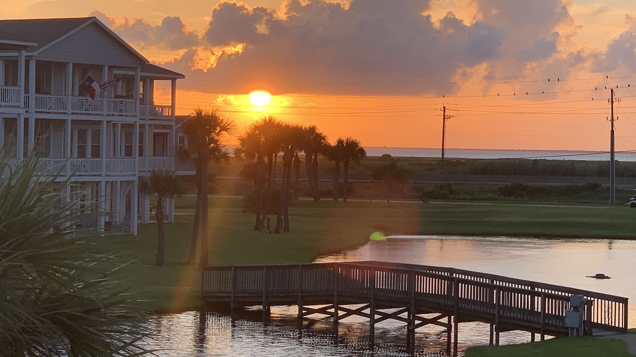 Photo of Patio Balcony in Red Fish Cove