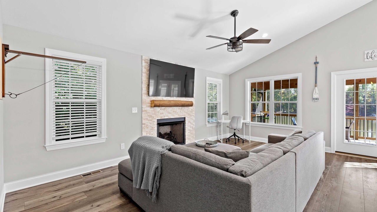 Photo of Livingroom in Southmont