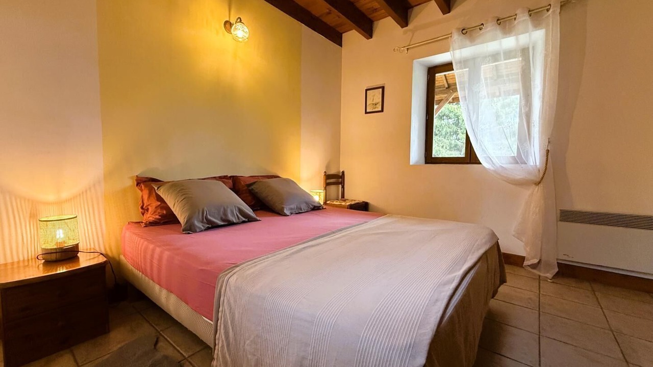 Photo of Bedroom in Ledeuix