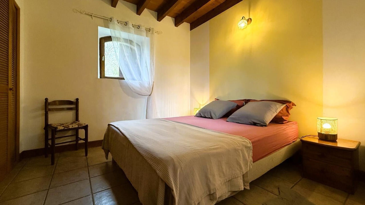 Photo of Bedroom in Ledeuix