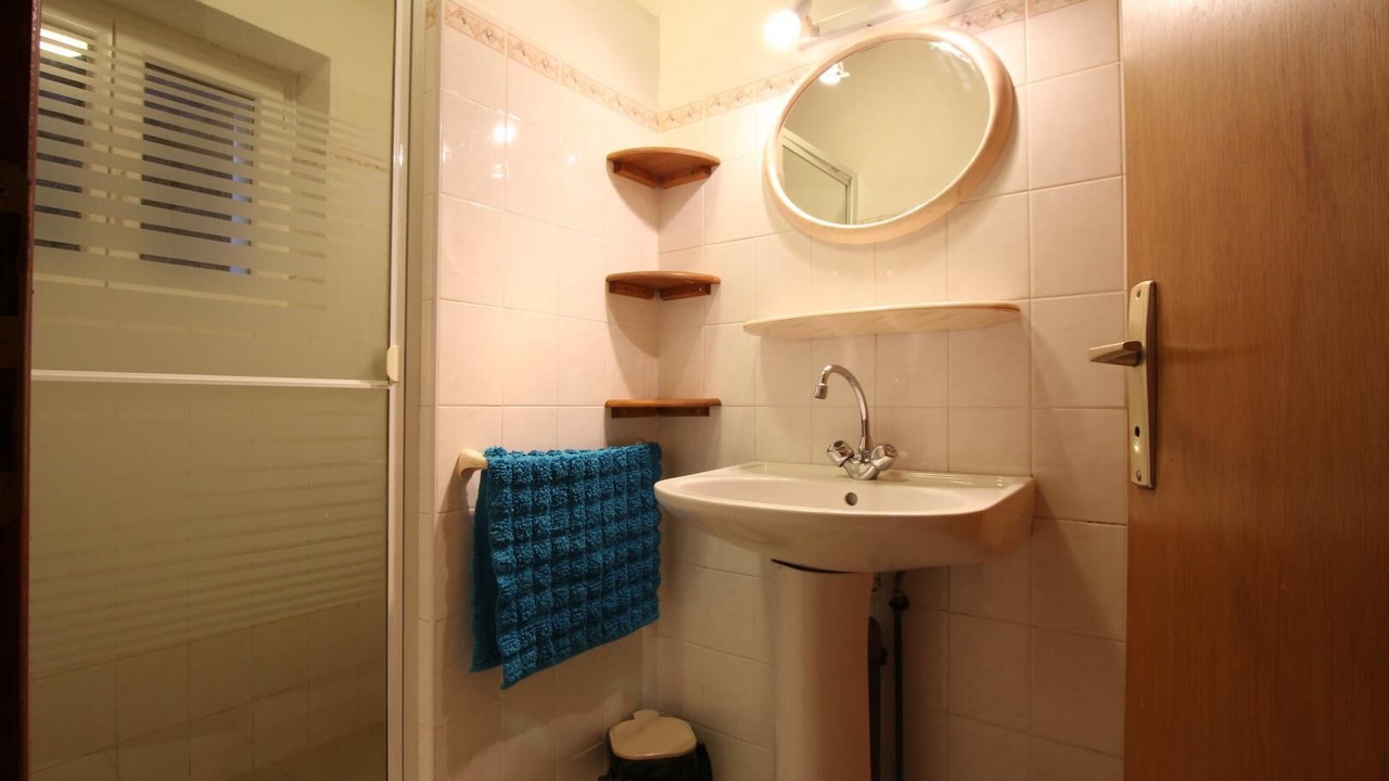 Photo of Bathroom in Escot