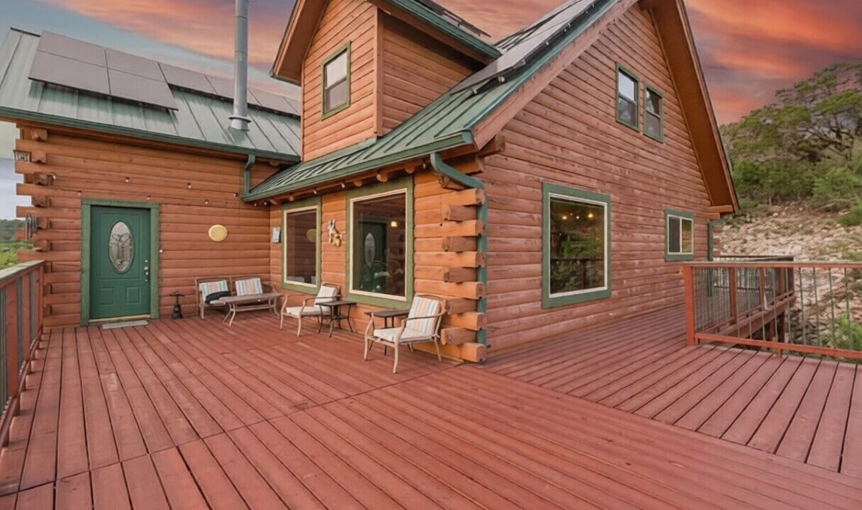 Photo of Patio Balcony in Mico