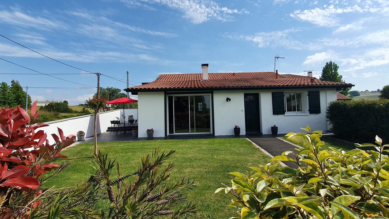 Photo of Outdoor in Came