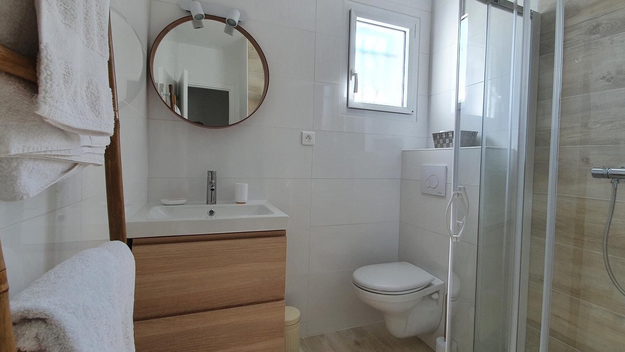 Photo of Bathroom in Came