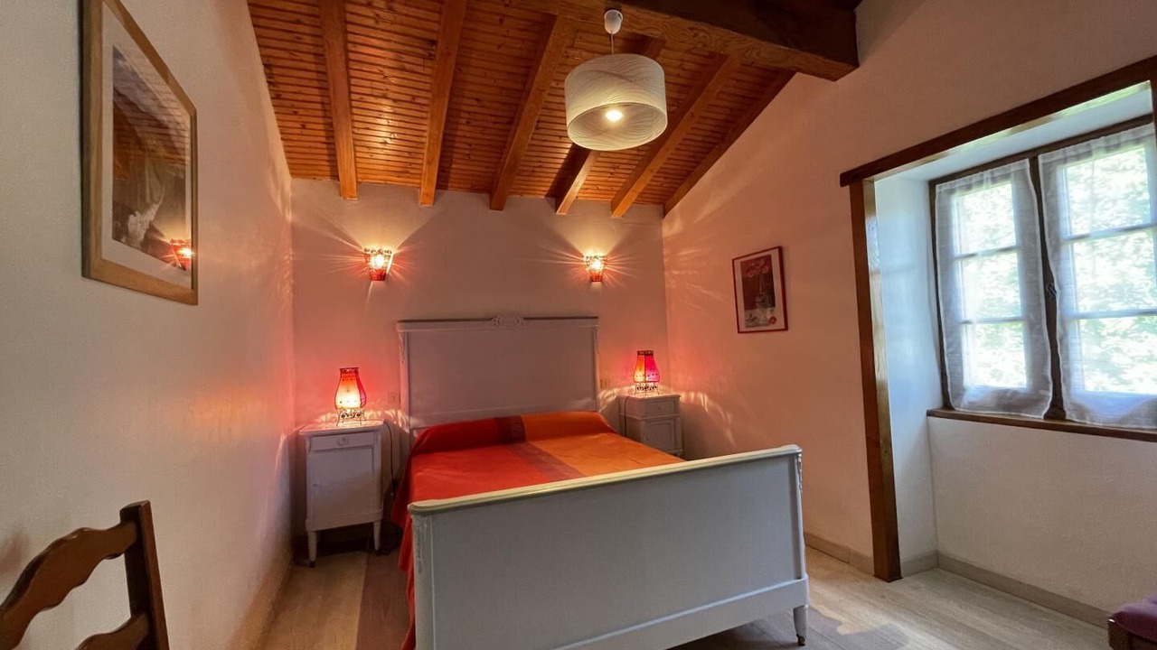 Photo of Bedroom in Sare