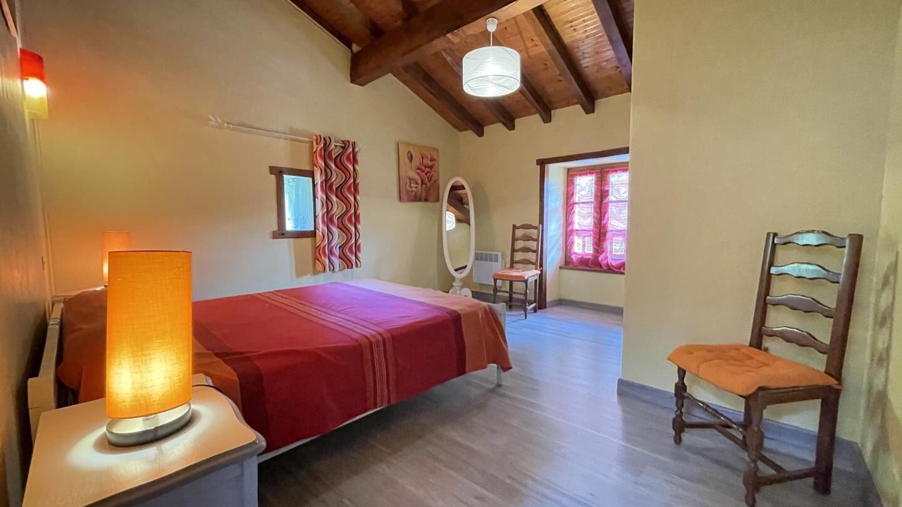 Photo of Bedroom in Sare