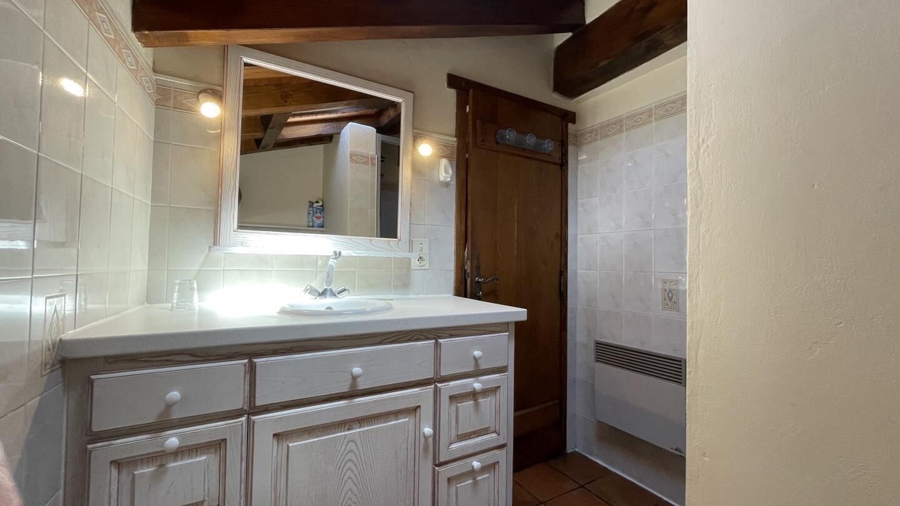 Photo of Bathroom in Sare