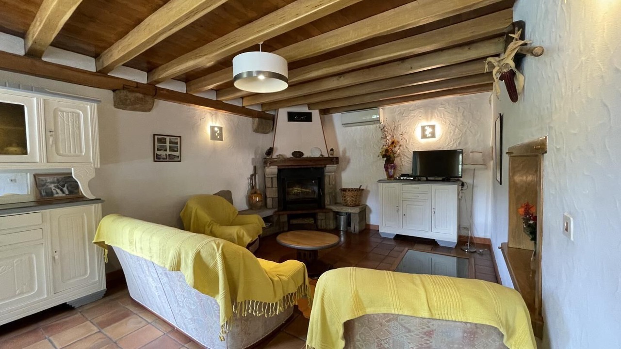 Photo of Livingroom in Sare