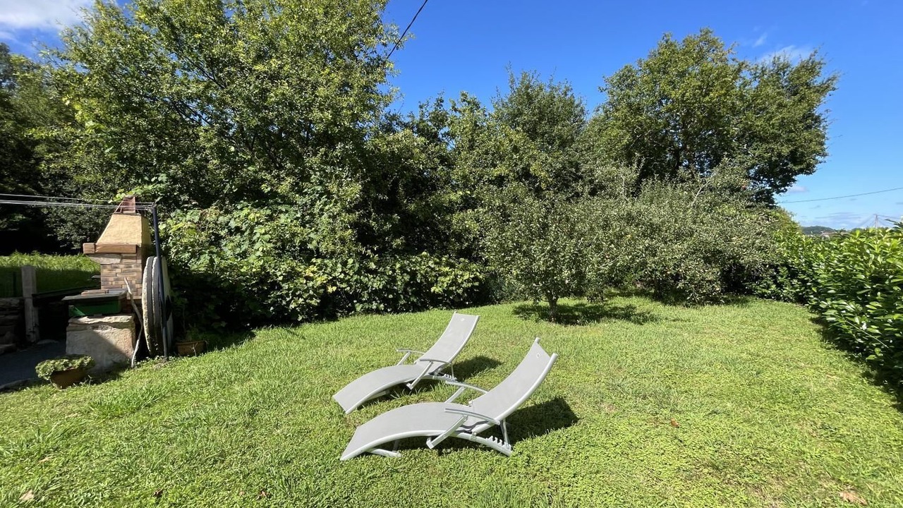 Photo of Outdoor in Sare