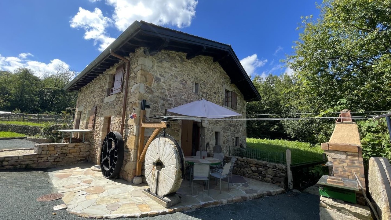 Photo of Outdoor in Sare