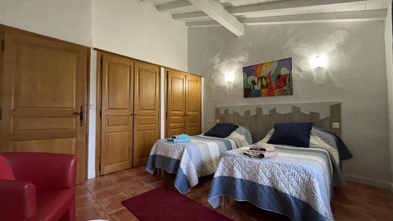 Photo of Bedroom in Sare