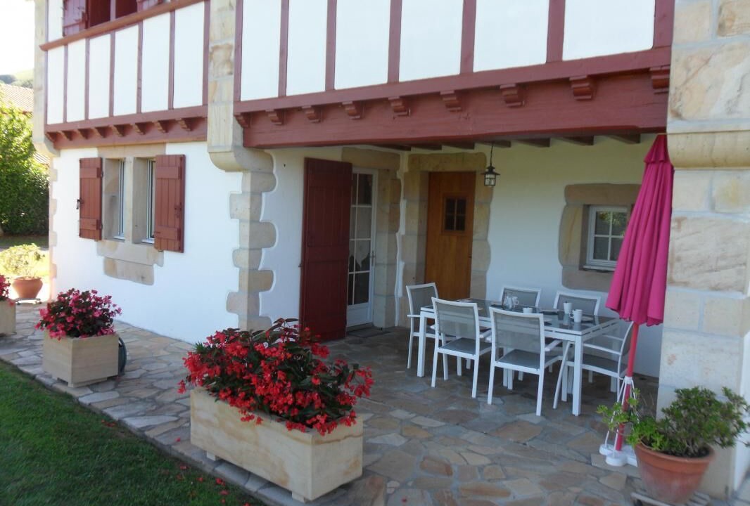 Photo of Outdoor in Sare