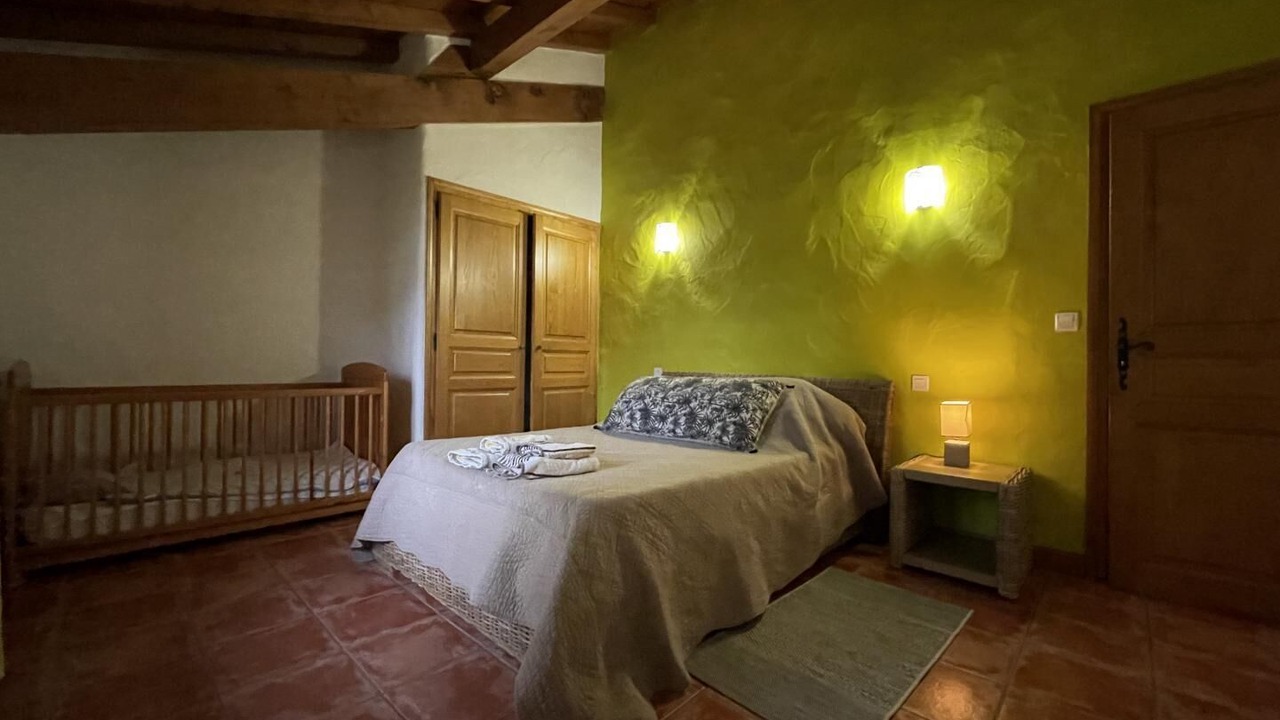 Photo of Bedroom in Sare