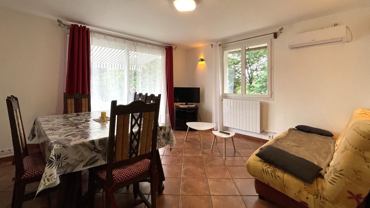 Photo of Livingroom in Saint-Pe-de-Leren