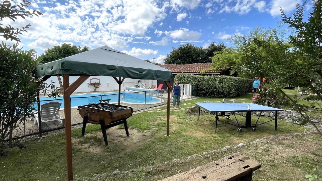 Photo of Outdoor in Saint-Pe-de-Leren