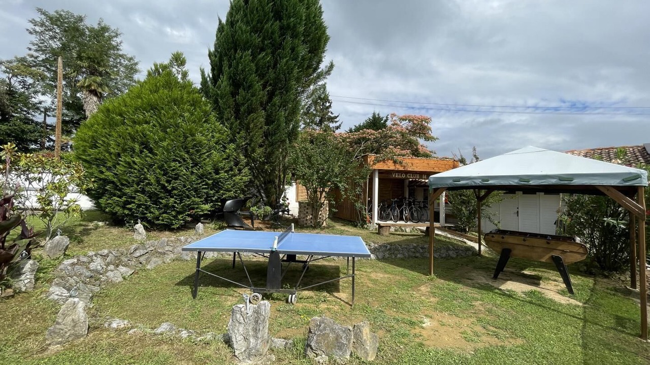 Photo of Outdoor in Saint-Pe-de-Leren