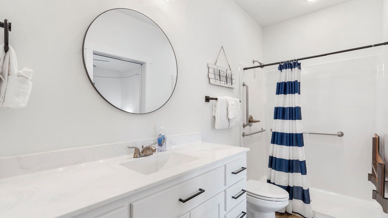 Photo of Bathroom in Hollister