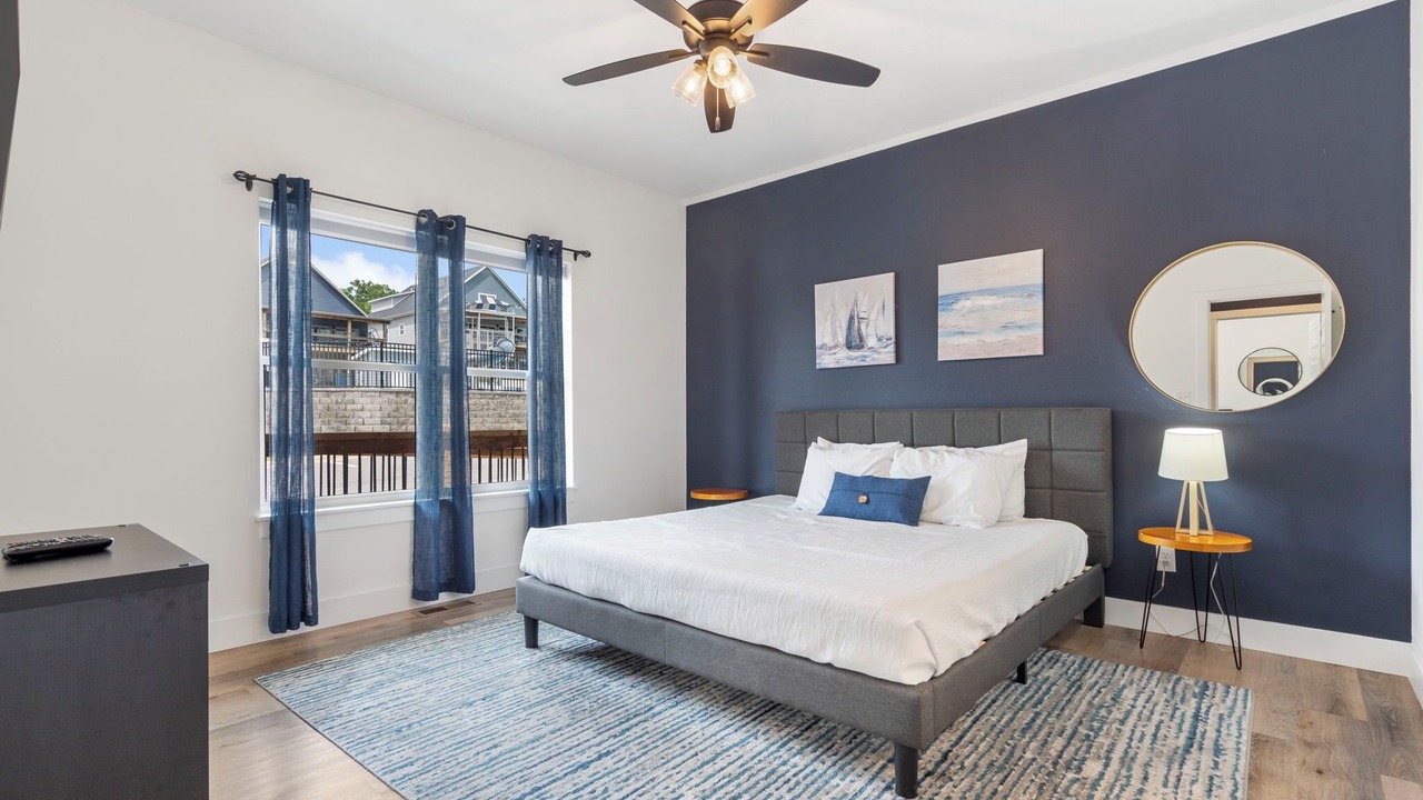 Photo of Bedroom in Hollister