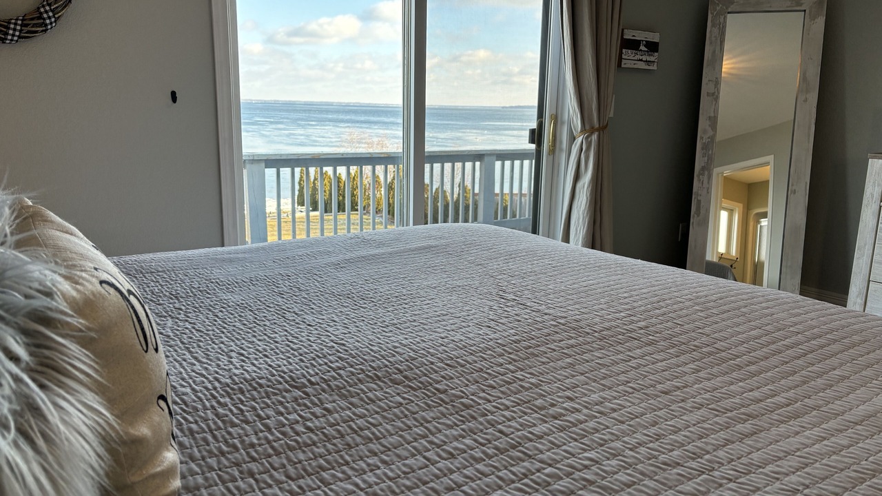 Photo of Bedroom in Houghton Lake