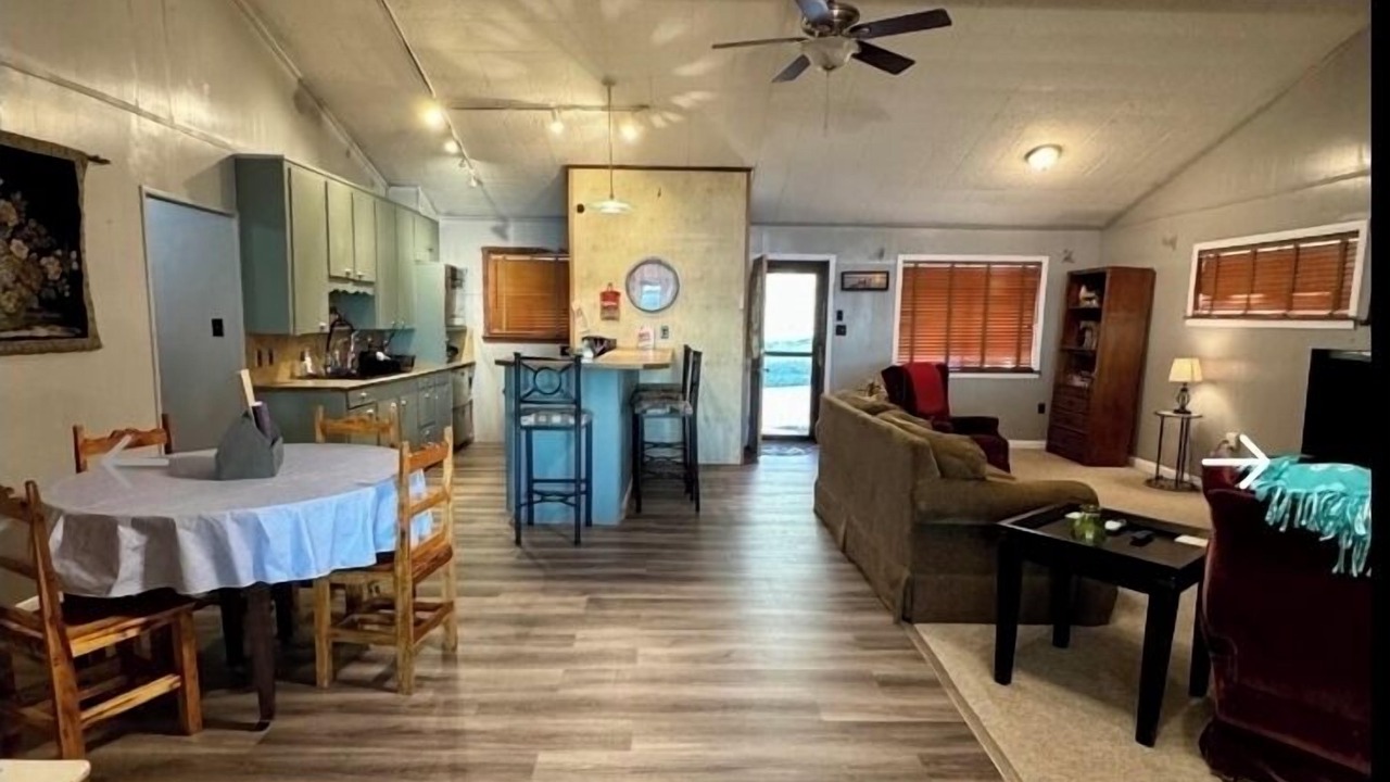 Photo of Livingroom in Belmont