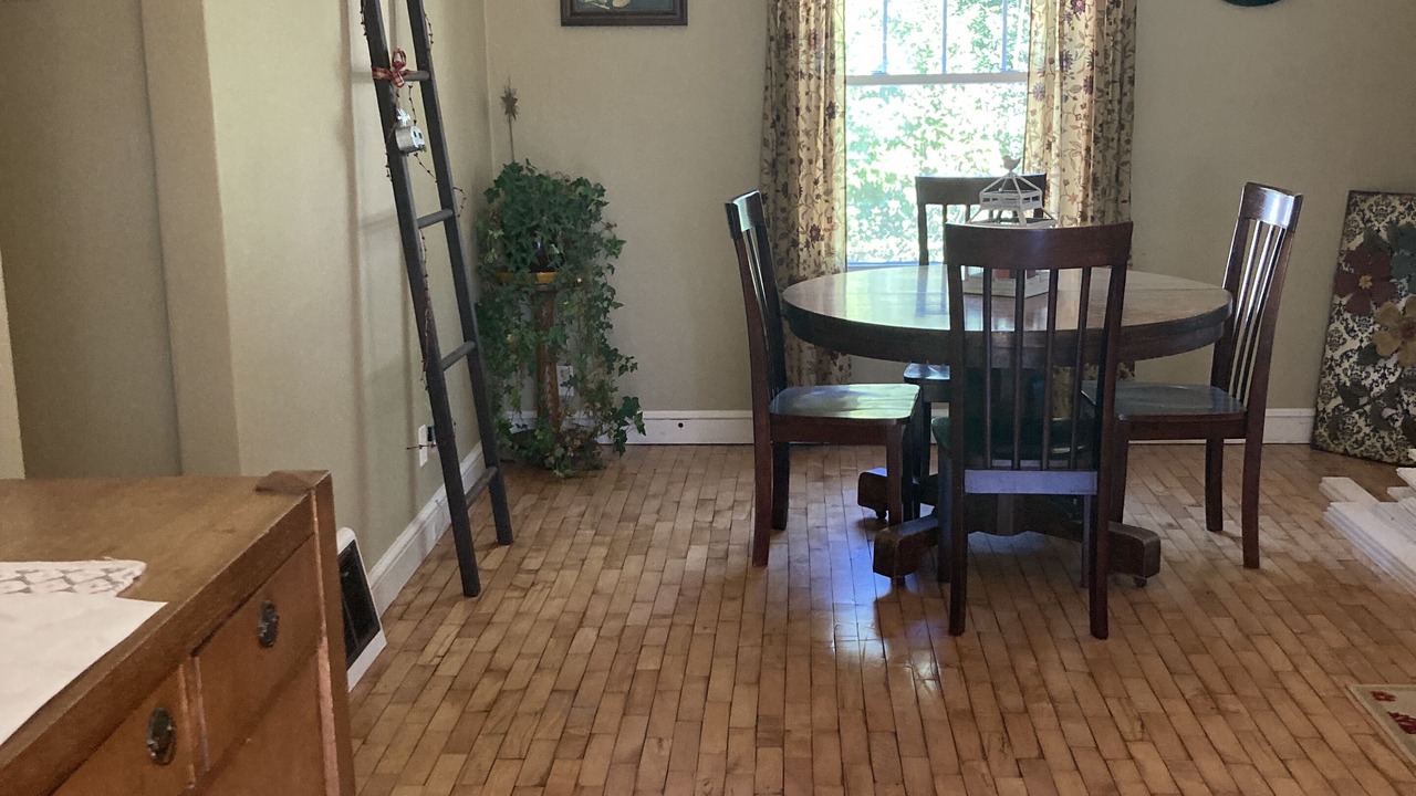 Photo of Livingroom in Neenah