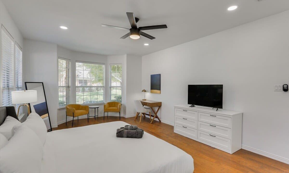 Photo of Bedroom in Rowlett