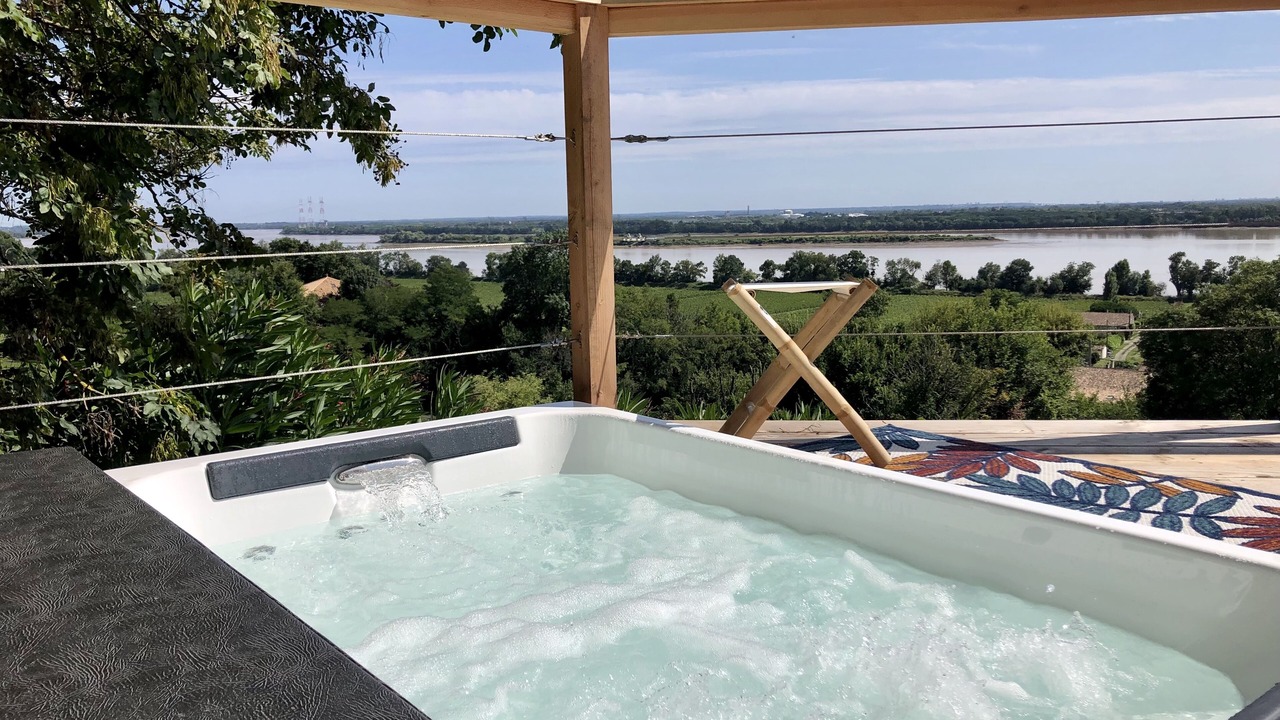 Photo of Outdoor in Bourg-sur-Gironde