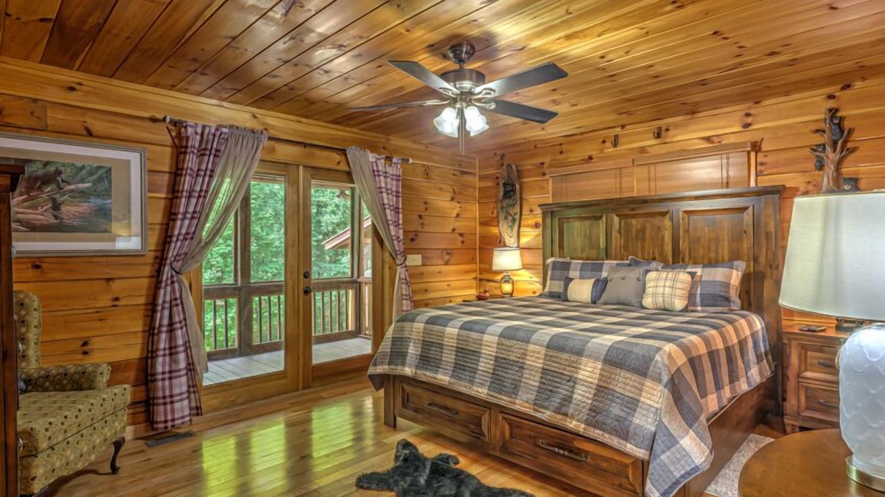 Photo of Bedroom in Necowa Cove