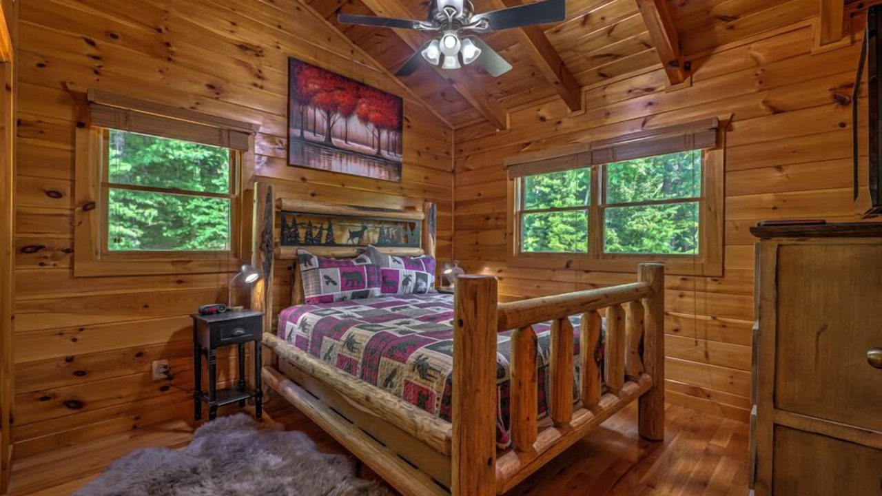 Photo of Bedroom in Necowa Cove