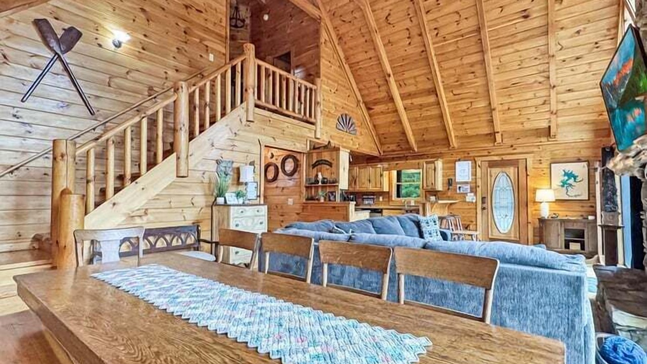 Photo of Livingroom in Necowa Cove