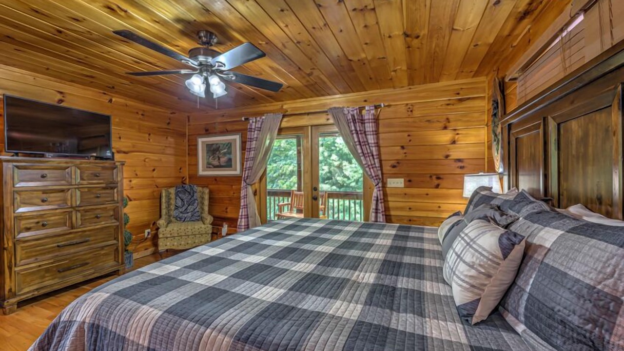 Photo of Bedroom in Necowa Cove