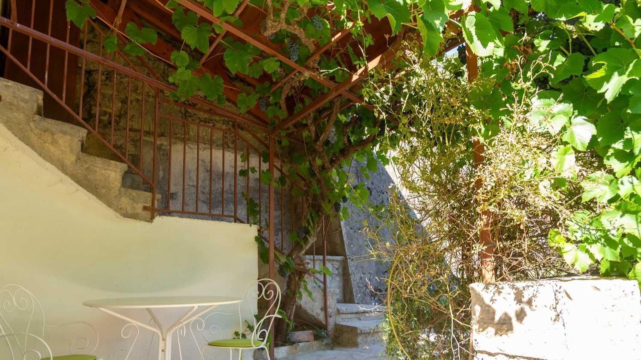 Photo of Patio Balcony in Saint-Pierre-des-Tripiers