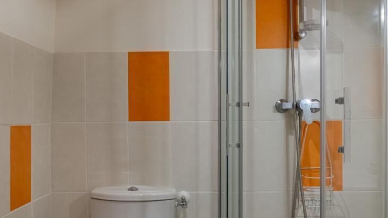 Photo of Bathroom in Saint-Pierre-des-Tripiers