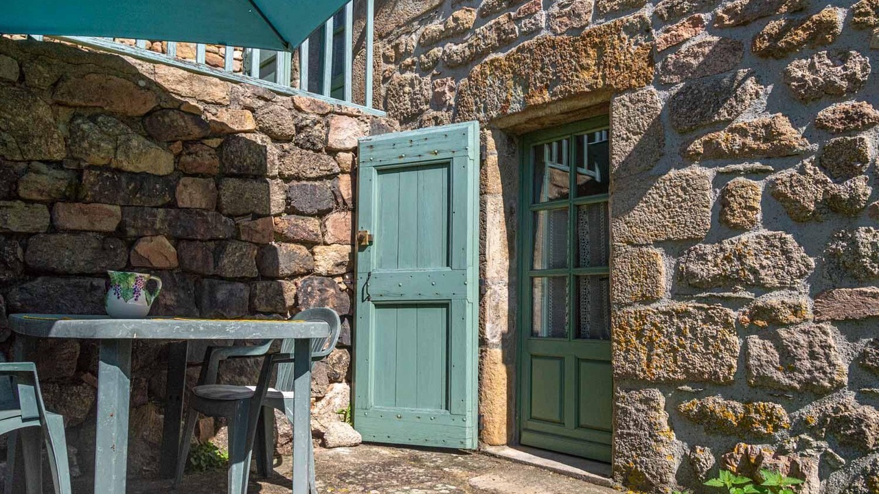 Photo of Outdoor in Pied-de-Borne