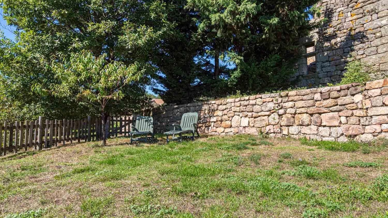 Photo of Outdoor in Pied-de-Borne