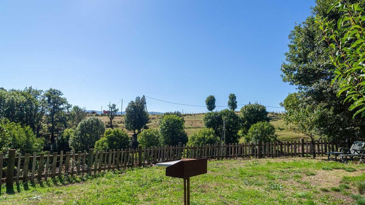 Photo of Outdoor in Pied-de-Borne