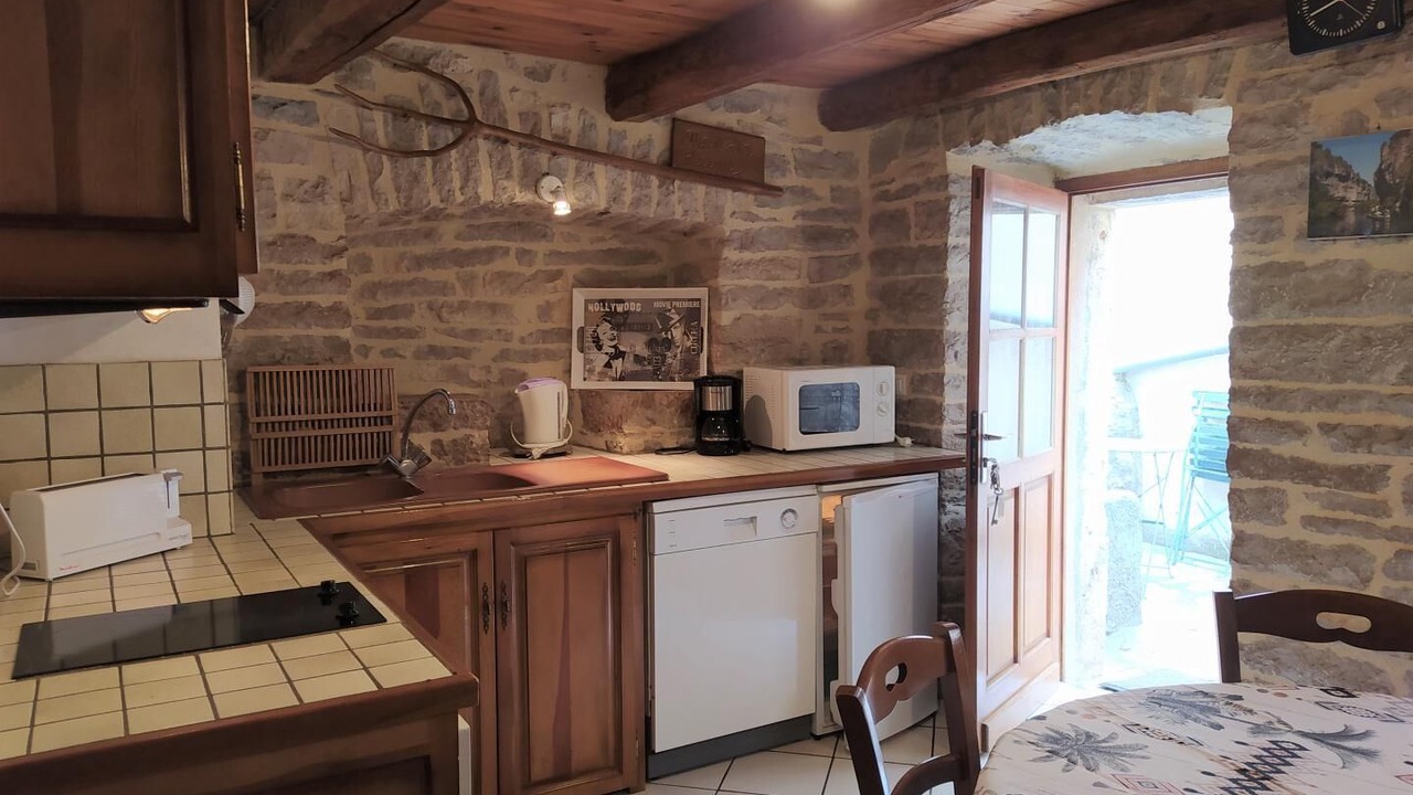 Photo of Kitchen in Laval-du-Tarn