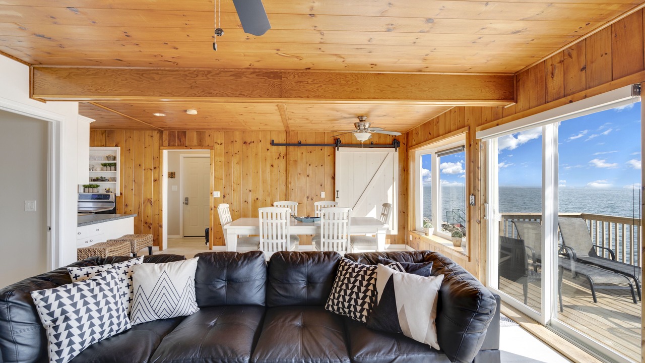Photo of Livingroom in Leamington