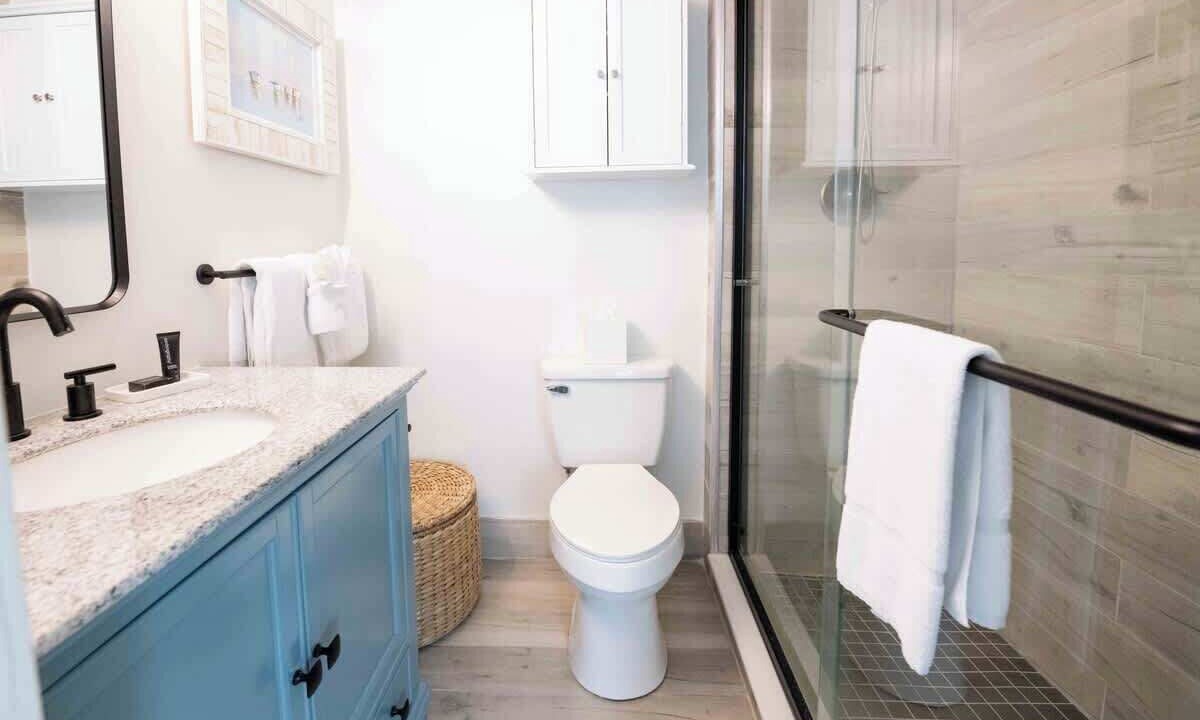 Photo of Bathroom in Fernandina Beach