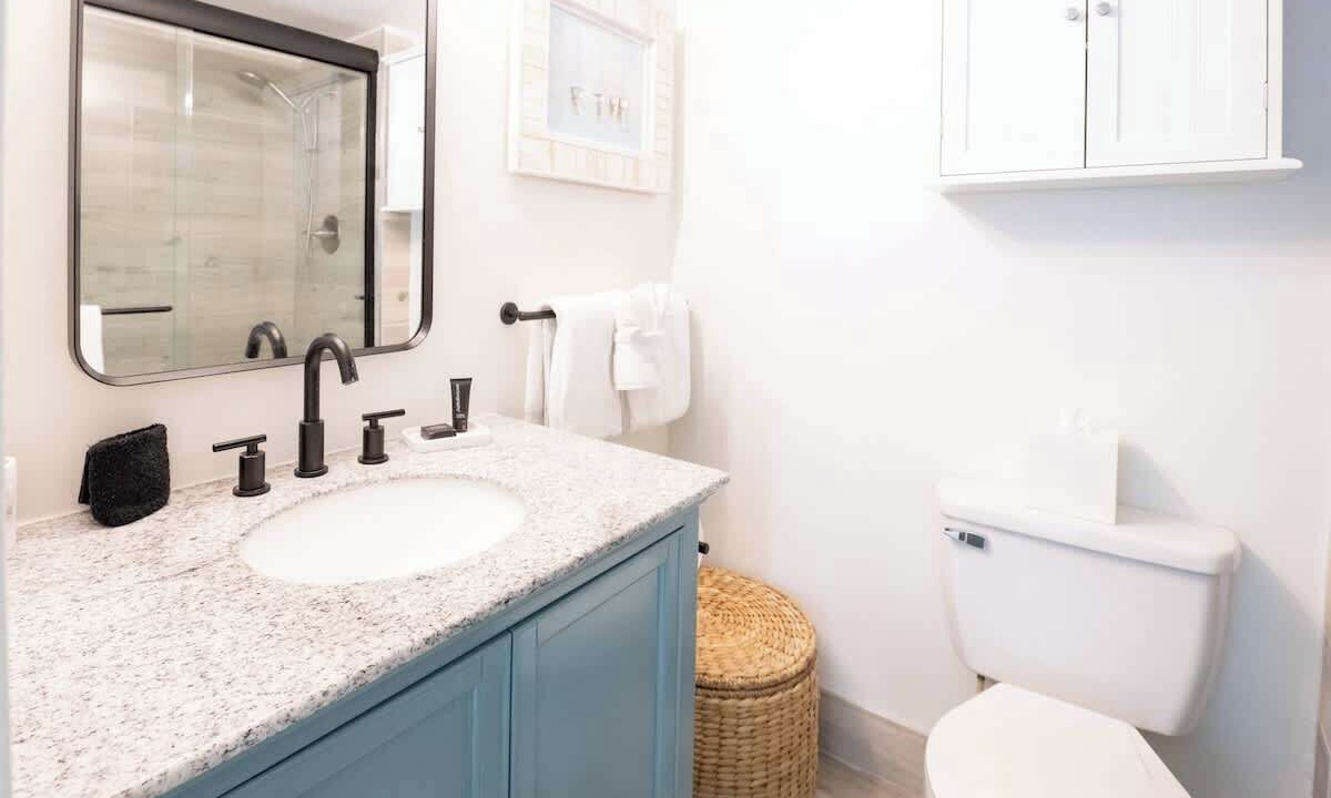 Photo of Bathroom in Fernandina Beach