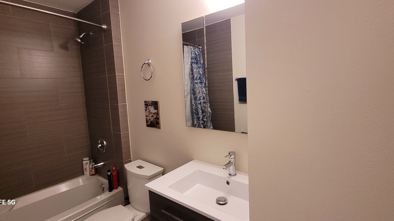 Photo of Bathroom in Fort Gary