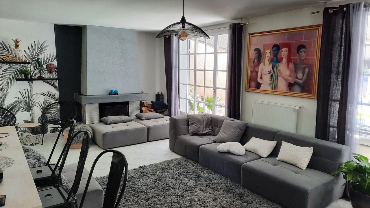 Photo of Livingroom in Bouc-Bel-Air